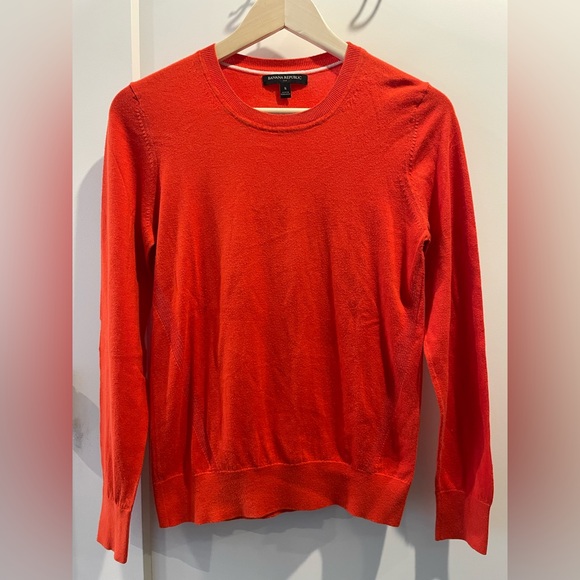 Banana Republic Sweaters - Banana Republic Women's Bright Orange Crewneck Sweater